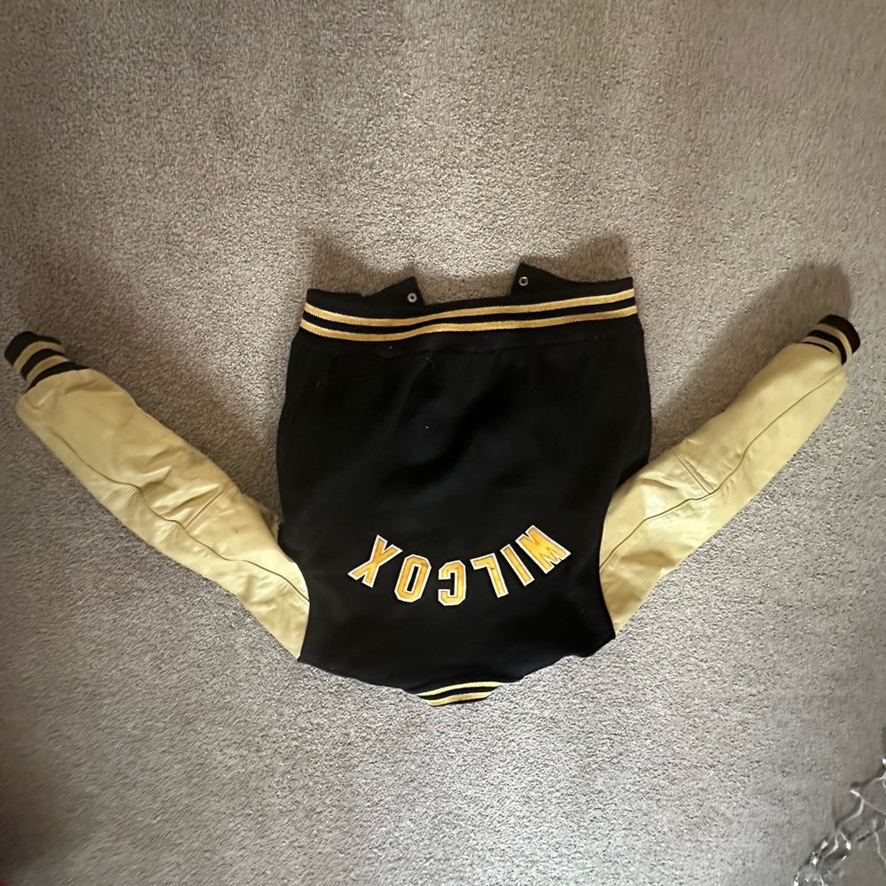 Old jacket - Picture 4 of 5